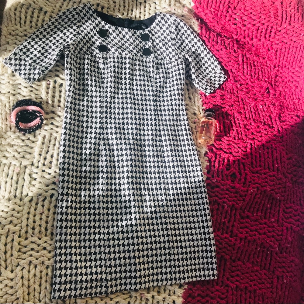 Belk “Mad Men” mid-20th century throwback dress